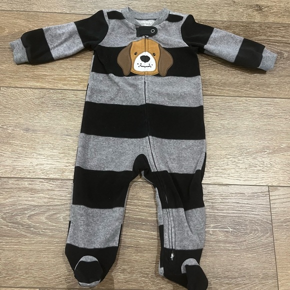 Boys’ Carter’s pajama bundle boys 9 month pajamas 2 pairs pajamas - Picture 6 of 9